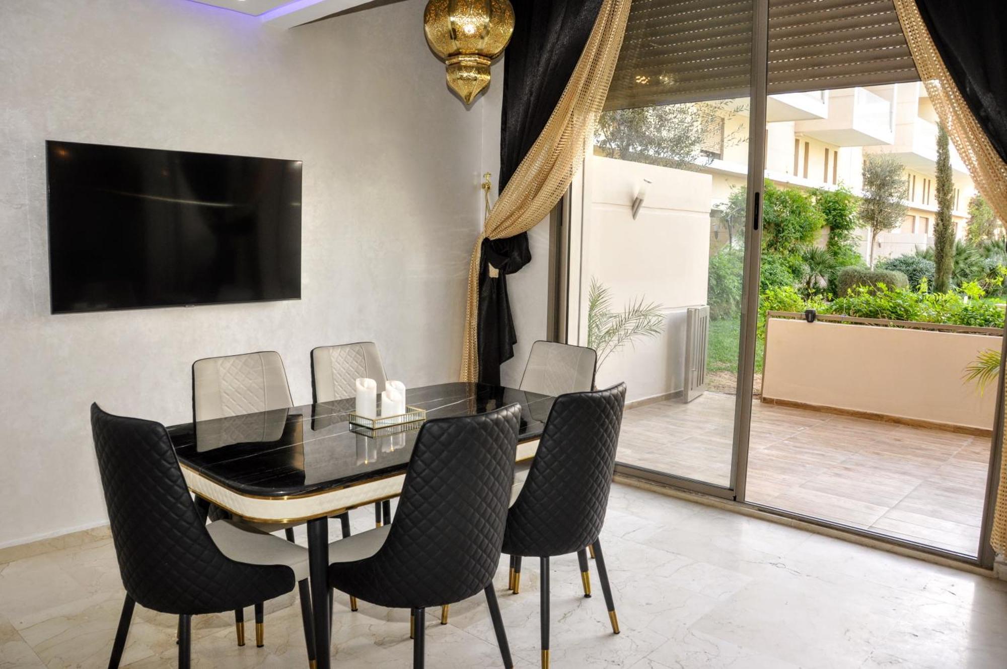 Appartement Royal Deluxe Gold - Marrakech, Luxe Pool View à Marrakesh Extérieur photo